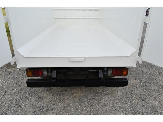 エルフトラック 　３トン深ダンプ　観音開きドア　パワステアリング　パワーウィンドウ　ＡＢＳ　ＥＴＣ　シート運転席張替え済み　白色再塗装済み　土砂禁車両　乗車定員３人　型式ＢＤＧ－ＮＫＲ８５ＡＮ　積載量３０００キロ　６速（46枚目）