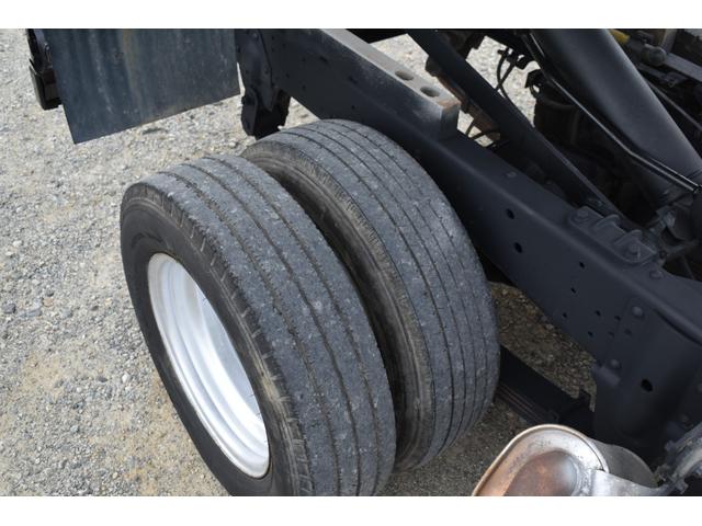 エルフトラック 　３トン深ダンプ　観音開きドア　パワステアリング　パワーウィンドウ　ＡＢＳ　ＥＴＣ　シート運転席張替え済み　白色再塗装済み　土砂禁車両　乗車定員３人　型式ＢＤＧ－ＮＫＲ８５ＡＮ　積載量３０００キロ　６速（60枚目）