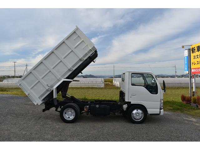 エルフトラック 　３トン深ダンプ　観音開きドア　パワステアリング　パワーウィンドウ　ＡＢＳ　ＥＴＣ　シート運転席張替え済み　白色再塗装済み　土砂禁車両　乗車定員３人　型式ＢＤＧ－ＮＫＲ８５ＡＮ　積載量３０００キロ　６速（71枚目）