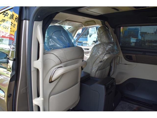 アルファードハイブリッド スペーシャスラウンジ　ＨＥＶスペーシャスラウンジ　ユニバーサルステップ　寒冷地仕様　４ＷＤ　後席モニター　モデリスタエアロ　冷蔵庫　　ヘッドレストスピーカー　カーテン　ＪＢＬ　改良後車両　　置くだけ充電　純正フロアーマット（30枚目）