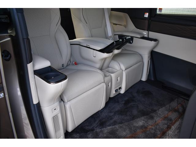 アルファードハイブリッド スペーシャスラウンジ　ＨＥＶスペーシャスラウンジ　ユニバーサルステップ　寒冷地仕様　４ＷＤ　後席モニター　モデリスタエアロ　冷蔵庫　　ヘッドレストスピーカー　カーテン　ＪＢＬ　改良後車両　　置くだけ充電　純正フロアーマット（34枚目）