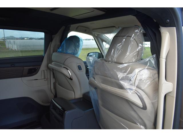 アルファードハイブリッド スペーシャスラウンジ　ＨＥＶスペーシャスラウンジ　ユニバーサルステップ　寒冷地仕様　４ＷＤ　後席モニター　モデリスタエアロ　冷蔵庫　　ヘッドレストスピーカー　カーテン　ＪＢＬ　改良後車両　　置くだけ充電　純正フロアーマット（41枚目）