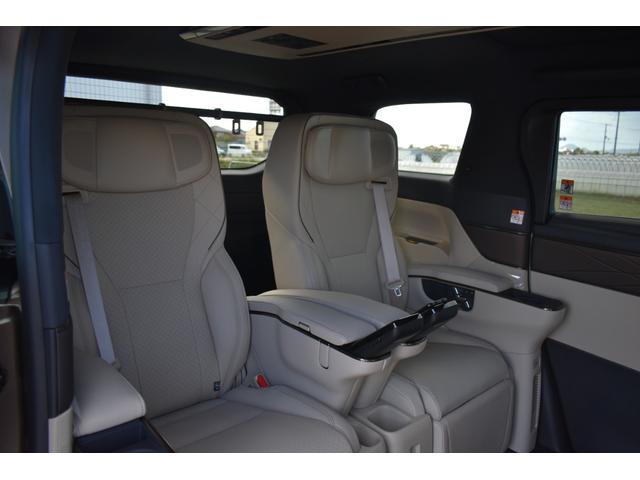 アルファードハイブリッド スペーシャスラウンジ　ＨＥＶスペーシャスラウンジ　ユニバーサルステップ　寒冷地仕様　４ＷＤ　後席モニター　モデリスタエアロ　冷蔵庫　　ヘッドレストスピーカー　カーテン　ＪＢＬ　改良後車両　　置くだけ充電　純正フロアーマット（42枚目）