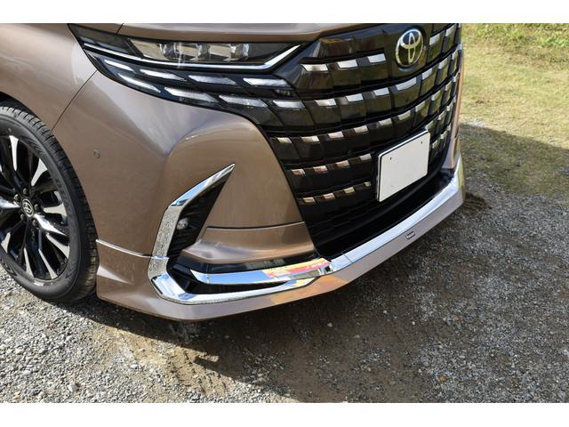 アルファードハイブリッド スペーシャスラウンジ　ＨＥＶスペーシャスラウンジ　ユニバーサルステップ　寒冷地仕様　４ＷＤ　後席モニター　モデリスタエアロ　冷蔵庫　　ヘッドレストスピーカー　カーテン　ＪＢＬ　改良後車両　　置くだけ充電　純正フロアーマット（60枚目）