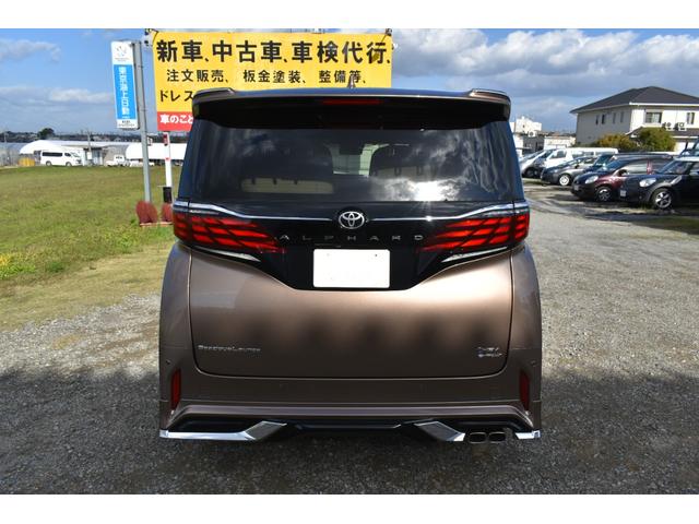 アルファードハイブリッド スペーシャスラウンジ　ＨＥＶスペーシャスラウンジ　ユニバーサルステップ　寒冷地仕様　４ＷＤ　後席モニター　モデリスタエアロ　冷蔵庫　　ヘッドレストスピーカー　カーテン　ＪＢＬ　改良後車両　　置くだけ充電　純正フロアーマット（78枚目）