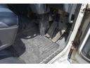 　４トン深ダンプ　新品メッキバンパー　メッキグリル　乗車定員３人　リアドア片側開き　積載量３４５０キロ　６速ミッション車　ディーゼル車　パワーウインドウ　エアコン　パワステアリング　エアーバック(10枚目)