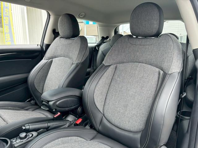 ＭＩＮＩ クーパーＳプレミアムプラスパッケージクラシックトリム　禁煙車・ヘッドアップディスプレイ・ＡＰＰｃａｒｐｌａｙ対応・Ｂカメラ・Ｂｌｕｅｔｏｏｔｈ対応・ナビゲーションプリパレーション・ミラー型ＥＴＣ・ライトＰＫＧ・シートヒーター・ミラー型ＥＴＣ・ワイヤレス充（37枚目）