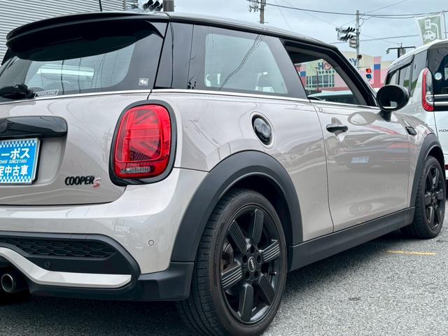 ＭＩＮＩ クーパーＳプレミアムプラスパッケージクラシックトリム　禁煙車・ヘッドアップディスプレイ・ＡＰＰｃａｒｐｌａｙ対応・Ｂカメラ・Ｂｌｕｅｔｏｏｔｈ対応・ナビゲーションプリパレーション・ミラー型ＥＴＣ・ライトＰＫＧ・シートヒーター・ミラー型ＥＴＣ・ワイヤレス充（46枚目）