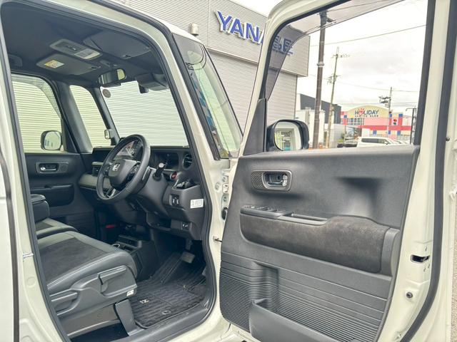 Ｎ－ＢＯＸカスタム ターボ　禁煙車・９インチナビ・マルチビューカメラ・Ｂｌｕｅｔｏｏｔｈ対応・ＴＶ・アームレストコンソール・電動開閉コンソールＢＯＸ・両側電動スライド・ナビ装着用スペシャルＰＫＧ・スペアキー有・前後ドラレコ（15枚目）