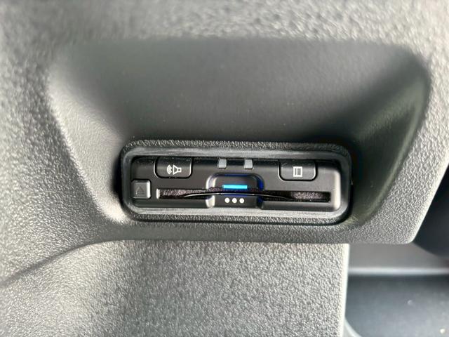 Ｎ－ＢＯＸカスタム ターボ　禁煙車・９インチナビ・マルチビューカメラ・Ｂｌｕｅｔｏｏｔｈ対応・ＴＶ・アームレストコンソール・電動開閉コンソールＢＯＸ・両側電動スライド・ナビ装着用スペシャルＰＫＧ・スペアキー有・前後ドラレコ（20枚目）