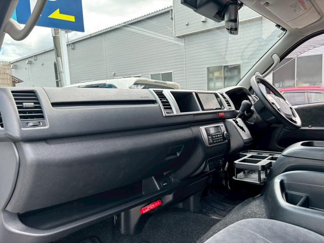 ハイエースワゴン ＧＬ　ロングファインテックツアラー・禁煙車・デジタルインナーミラー・両側電動スライドドア・モデリスタＦエアロ・ナビ・ＴＶ・パノラマビューモニター・Ｂｌｕｅｔｏｏｔｈ対応・前後ドラレコ・純正１５インチＡＷ（40枚目）