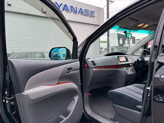 エスティマ ２．４アエラス　Ｇエディション　禁煙車・アルパインフリップダウンモニター・ナビ・Ｂｌｕｅｔｏｏｔｈ対応・ＤＶＤ再生・ＴＶ・Ｂカメラ・ＨＩＤ・ビルトインＥＴＣ・ウッドコンビハンドル・両側電動スライドドア・スペアキー有（35枚目）