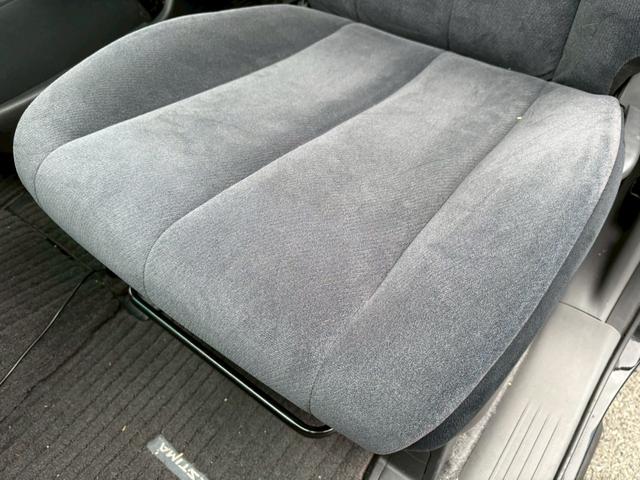 エスティマ ２．４アエラス　Ｇエディション　禁煙車・アルパインフリップダウンモニター・ナビ・Ｂｌｕｅｔｏｏｔｈ対応・ＤＶＤ再生・ＴＶ・Ｂカメラ・ＨＩＤ・ビルトインＥＴＣ・ウッドコンビハンドル・両側電動スライドドア・スペアキー有（37枚目）