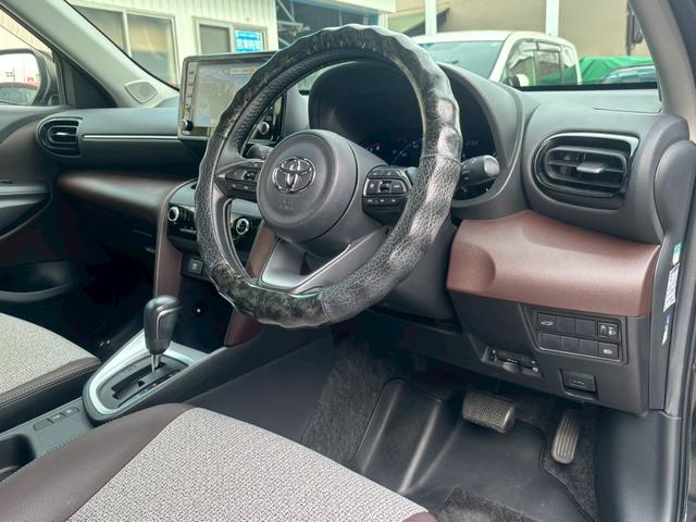 ヤリスクロス Z 禁煙車・モデリスタエアロ・BSM・ディスプレイオーディオナビ・TV付・バックカメラ・TVキャンセラー・シートヒーター・ハーフレザー・パワーバックドア・セーフティセンス・スペアキー有(18枚目)