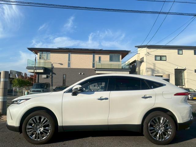 ハリアーハイブリッド Ｚ　レザーパッケージ　禁煙車・調光ルーフ・１２．３インチナビ・ＪＢＬ・方位カメラ・フルセグＴＶ・デジタルインナーミラー・ヘッドアップディスプレイ・ブラインドスポット・レーダークルーズ・スマートキー２個・ＥＴＣ２．０（10枚目）