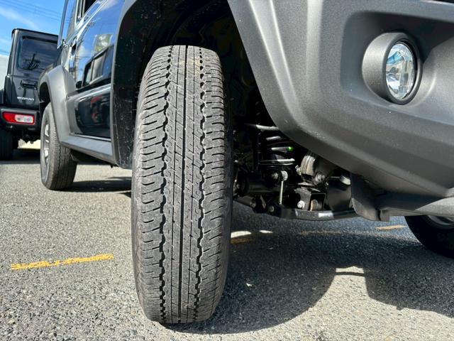 ジムニーシエラ JC 禁煙車・8インチナビ・Bカメラ・Bluetooth対応・フルセグTV・セーフティサポート・ETC・15インチアルミホイール・LEDヘッドライト・アイドリングストップ・スマートキー・スペアキー有(48枚目)