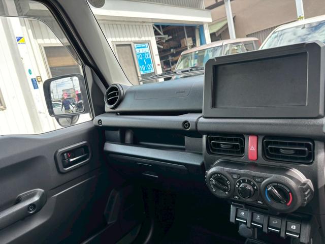 ジムニー XG 禁煙車・セーフティサポート・ワンオーナー・アイドリングストップ・キーレスキー・マニュアルエアコン・背面タイヤ・スペアキー有(19枚目)