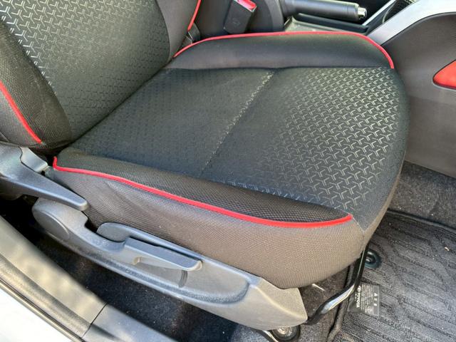 ライズ Ｚ　禁煙車・ツートンカラー・９インチディスプレイオーディオ・フルセグＴＶ・Ｂカメラ・ＥＴＣ・ドラレコ・スマートアシスト・ＬＥＤヘッドライト・スマートキー・スペアキー有（17枚目）