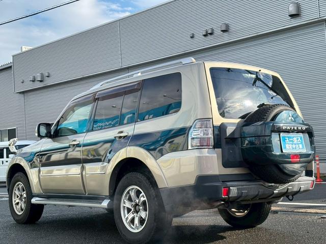 パジェロ ロング　エクシード　車検整備付・過去記録簿付・禁煙車・ロックフォードスピーカー・メーカーナビ・Ｂカメラ・フリップダウンモニター・ツートンカラー・ルーフレール・フロントフォグ・ＨＩＤ（7枚目）
