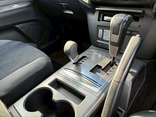 パジェロ ロング　エクシード　車検整備付・過去記録簿付・禁煙車・ロックフォードスピーカー・メーカーナビ・Ｂカメラ・フリップダウンモニター・ツートンカラー・ルーフレール・フロントフォグ・ＨＩＤ（20枚目）