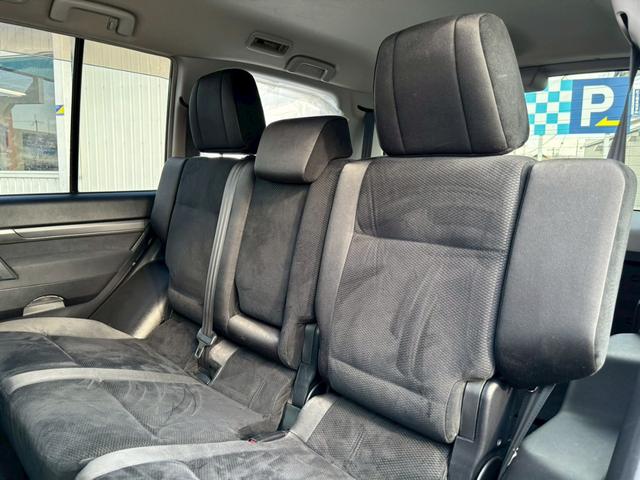 パジェロ ロング　エクシード　車検整備付・過去記録簿付・禁煙車・ロックフォードスピーカー・メーカーナビ・Ｂカメラ・フリップダウンモニター・ツートンカラー・ルーフレール・フロントフォグ・ＨＩＤ（40枚目）