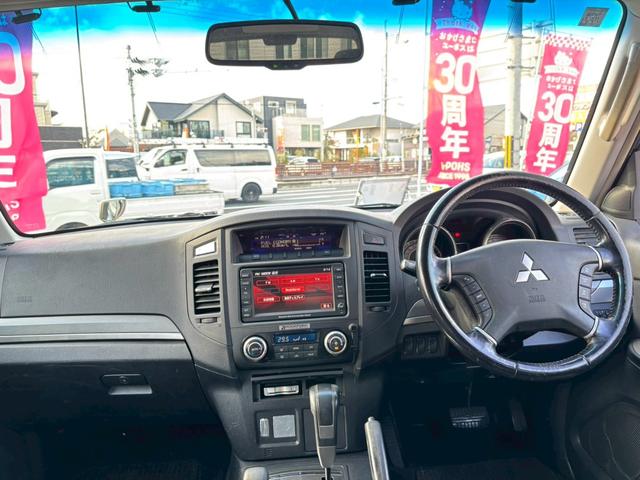 パジェロ ロング　エクシード　車検整備付・過去記録簿付・禁煙車・ロックフォードスピーカー・メーカーナビ・Ｂカメラ・フリップダウンモニター・ツートンカラー・ルーフレール・フロントフォグ・ＨＩＤ（42枚目）