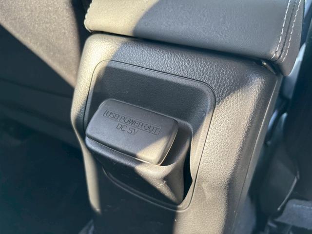 レヴォーグ １．６ＧＴアイサイト　禁煙車・４ＷＤ・ＢＳＭ・純正ＳＤナビ・フルセグＴＶ・Ｂｌｕｅｔｏｏｔｈ対応・Ｆサイドカメラ・Ｂカメラ・パドルシフト・衝突軽減・レーダクルーズ・アイドリングストップ・ＥＴＣ・スマートキー・スペアキー（32枚目）