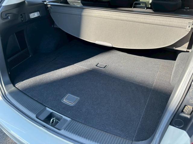 レヴォーグ １．６ＧＴアイサイト　禁煙車・４ＷＤ・ＢＳＭ・純正ＳＤナビ・フルセグＴＶ・Ｂｌｕｅｔｏｏｔｈ対応・Ｆサイドカメラ・Ｂカメラ・パドルシフト・衝突軽減・レーダクルーズ・アイドリングストップ・ＥＴＣ・スマートキー・スペアキー（34枚目）