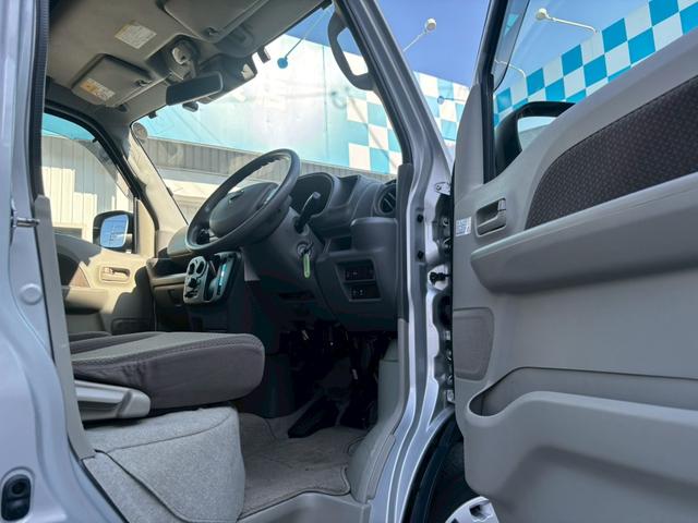 ＮＶ１００クリッパーバン ＧＸ　禁煙車・純正ナビ・フルセグＴＶ・ＴＶキャンセラー・Ｂｌｕｅｔｏｏｔｈ対応・バックカメラ・ナビ連動ドラレコ・衝突軽減・Ｒコーナーセンサー・電格ミラー・ＥＴＣ・スペアキー（14枚目）
