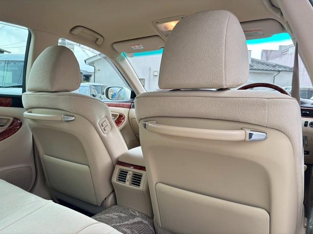 クラウン ロイヤルサルーン 禁煙車・ワンオーナー・ダッシュボード新品交換済・前オーナー屋内保管車・前後ドラレコ・メーカーナビ・ETC・ウッドコンビハンドル・電動格納ミラー・HID・スペアキー有(34枚目)