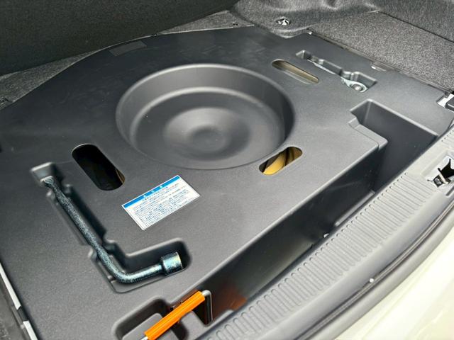 クラウン ロイヤルサルーン 禁煙車・ワンオーナー・ダッシュボード新品交換済・前オーナー屋内保管車・前後ドラレコ・メーカーナビ・ETC・ウッドコンビハンドル・電動格納ミラー・HID・スペアキー有(39枚目)