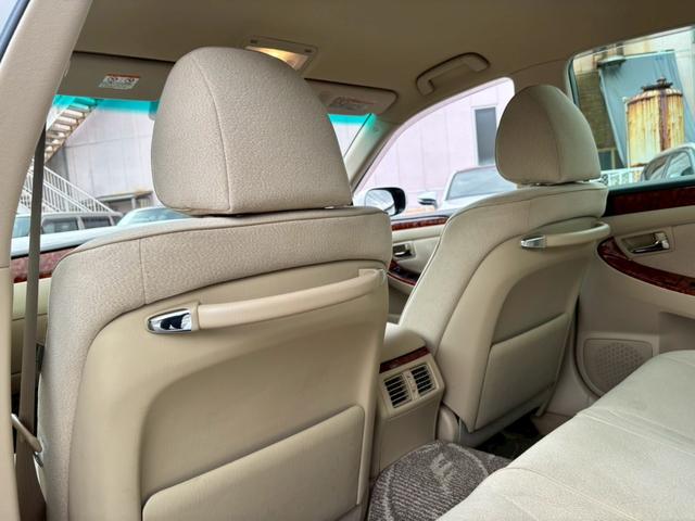 クラウン ロイヤルサルーン 禁煙車・ワンオーナー・ダッシュボード新品交換済・前オーナー屋内保管車・前後ドラレコ・メーカーナビ・ETC・ウッドコンビハンドル・電動格納ミラー・HID・スペアキー有(46枚目)