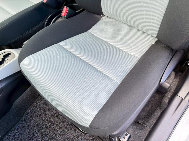 アクア S 禁煙車・メモリーナビ・フルセグTV・バックカメラ・DVD再生可・スペアタイヤ・スマートキー・ETC・15インチアルミホイール・電動格納ミラー(35枚目)