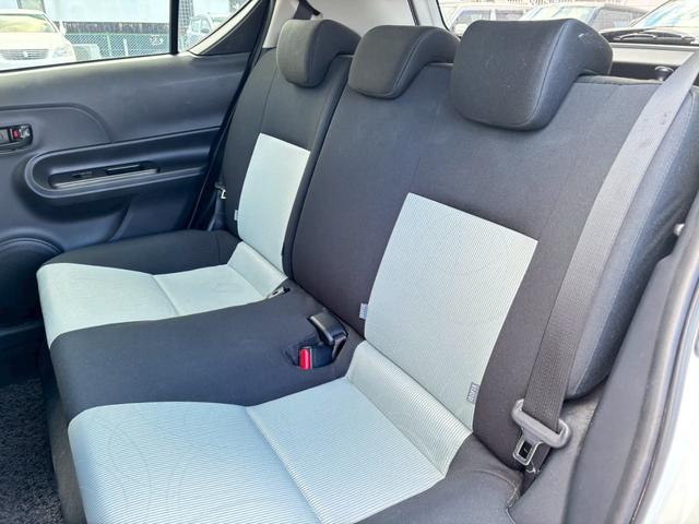 アクア S 禁煙車・メモリーナビ・フルセグTV・バックカメラ・DVD再生可・スペアタイヤ・スマートキー・ETC・15インチアルミホイール・電動格納ミラー(38枚目)