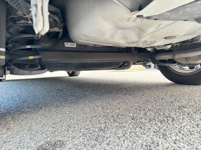 アクア S 禁煙車・メモリーナビ・フルセグTV・バックカメラ・DVD再生可・スペアタイヤ・スマートキー・ETC・15インチアルミホイール・電動格納ミラー(47枚目)