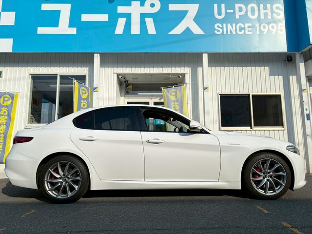 ジュリア ヴェローチェ　禁煙車・ワンオーナー・レッドレザー・Ｈａｒｍｏｎ　Ｋａｒｄｏｎ・ＣａｒＰｌａｙ対応８．８インチナビ・Ｂｌｕｅｔｏｏｔｈ対応・ＴＶ・Ｂカメラ・ＡＣＣ・ＡＥＢ・ＥＴＣ・ドラレコ・スペアキー有（11枚目）