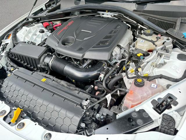 ジュリア ヴェローチェ　禁煙車・ワンオーナー・レッドレザー・Ｈａｒｍｏｎ　Ｋａｒｄｏｎ・ＣａｒＰｌａｙ対応８．８インチナビ・Ｂｌｕｅｔｏｏｔｈ対応・ＴＶ・Ｂカメラ・ＡＣＣ・ＡＥＢ・ＥＴＣ・ドラレコ・スペアキー有（13枚目）