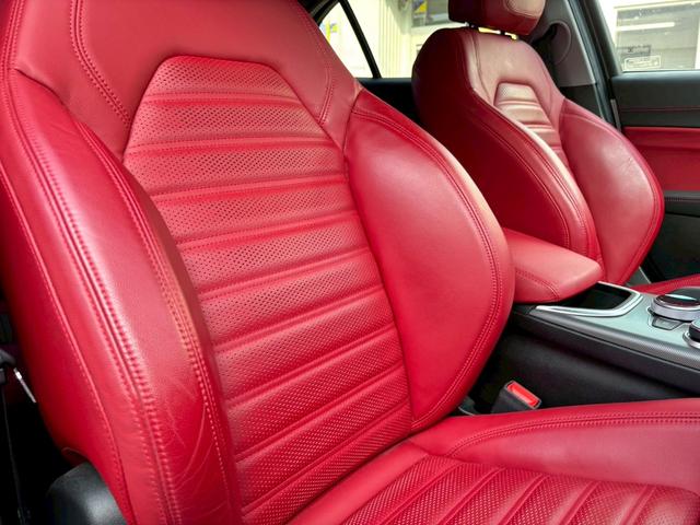 ジュリア ヴェローチェ　禁煙車・ワンオーナー・レッドレザー・Ｈａｒｍｏｎ　Ｋａｒｄｏｎ・ＣａｒＰｌａｙ対応８．８インチナビ・Ｂｌｕｅｔｏｏｔｈ対応・ＴＶ・Ｂカメラ・ＡＣＣ・ＡＥＢ・ＥＴＣ・ドラレコ・スペアキー有（17枚目）