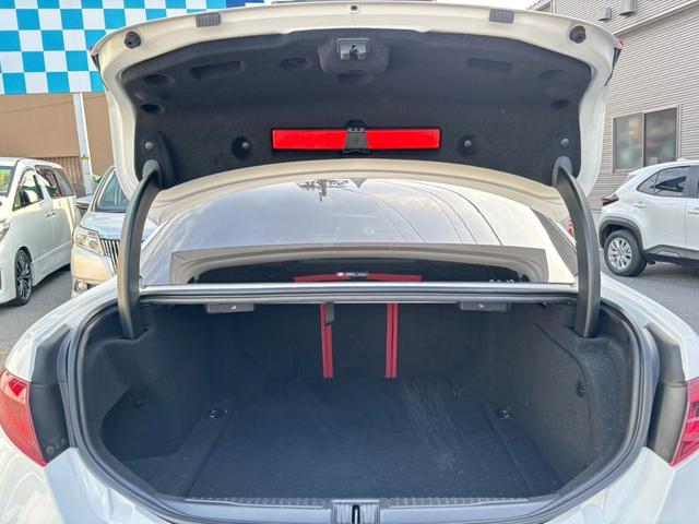 ジュリア ヴェローチェ　禁煙車・ワンオーナー・レッドレザー・Ｈａｒｍｏｎ　Ｋａｒｄｏｎ・ＣａｒＰｌａｙ対応８．８インチナビ・Ｂｌｕｅｔｏｏｔｈ対応・ＴＶ・Ｂカメラ・ＡＣＣ・ＡＥＢ・ＥＴＣ・ドラレコ・スペアキー有（37枚目）