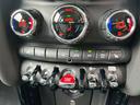 クーパーＳプレミアムプラスパッケージクラシックトリム　禁煙車・ヘッドアップディスプレイ・ＡＰＰｃａｒｐｌａｙ対応・Ｂカメラ・Ｂｌｕｅｔｏｏｔｈ対応・ナビゲーションプリパレーション・ミラー型ＥＴＣ・ライトＰＫＧ・シートヒーター・ミラー型ＥＴＣ・ワイヤレス充（21枚目）