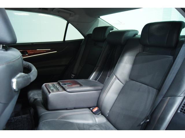 クラウンマジェスタ Fバージョン 3点フルモデリスタエアロ 新品バカンスGhostM1ホイール19in 新品タイヤ 新品フルタップ減衰調整付車高調 黒本革シート ウッドコンビハンドル ETC オートクルーズ LEDヘッド LEDフォグ(43枚目)