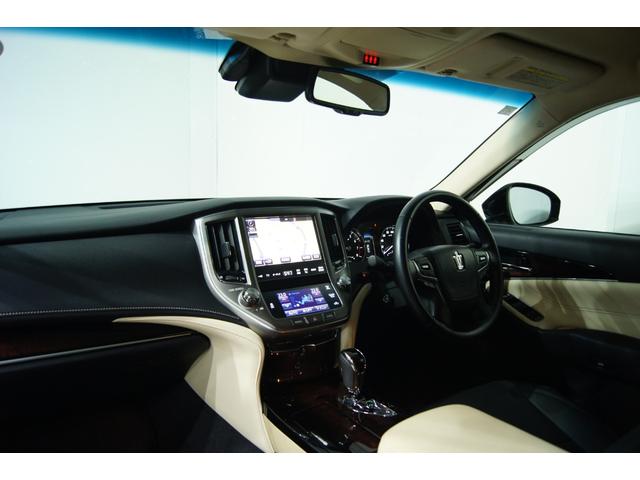 クラウン ロイヤルサルーン　新品バカンスゴーストＭ１ホイール１９インチ　新品タイヤ　新品フルタップ減衰調整付車高調　新品クラッツィオ製革調シートカバー　新品フロントスポイラー　モデリスタメッキモール　ＥＴＣ　バックカメラ（32枚目）