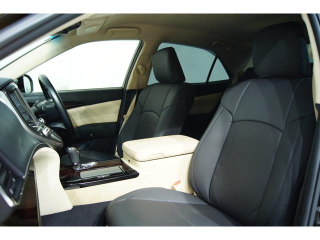 クラウン ロイヤルサルーン　新品バカンスゴーストＭ１ホイール１９インチ　新品タイヤ　新品フルタップ減衰調整付車高調　新品クラッツィオ製革調シートカバー　新品フロントスポイラー　モデリスタメッキモール　ＥＴＣ　バックカメラ（33枚目）