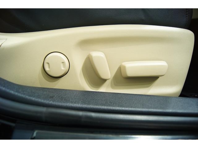 クラウン ロイヤルサルーン　新品バカンスゴーストＭ１ホイール１９インチ　新品タイヤ　新品フルタップ減衰調整付車高調　新品クラッツィオ製革調シートカバー　新品フロントスポイラー　モデリスタメッキモール　ＥＴＣ　バックカメラ（34枚目）