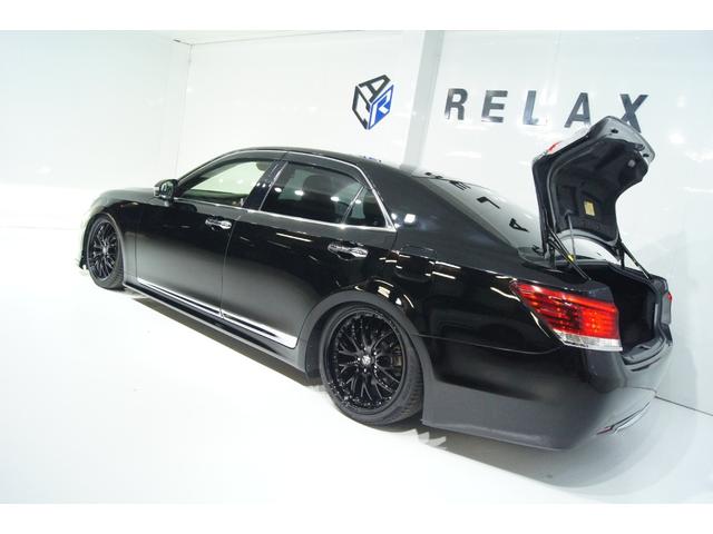 クラウン ロイヤルサルーン　新品バカンスゴーストＭ１ホイール１９インチ　新品タイヤ　新品フルタップ減衰調整付車高調　新品クラッツィオ製革調シートカバー　新品フロントスポイラー　モデリスタメッキモール　ＥＴＣ　バックカメラ（46枚目）