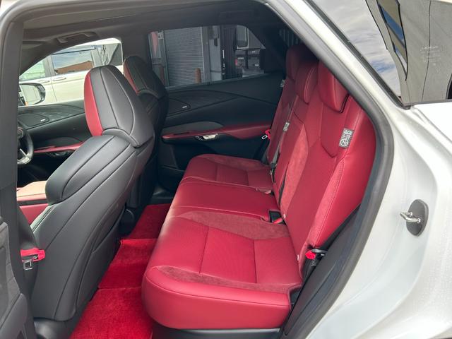 RX RX350 Fスポーツ 法人ワンオーナー・純正ナビ・フルセグ・パノラミックビューモニター・パノラマルーフ・ハーフレザー・マークレビンソン・レクサスチームメイト・デジタルインナーミラー・TRDエアロ・マフラー・リアスポイラー(17枚目)