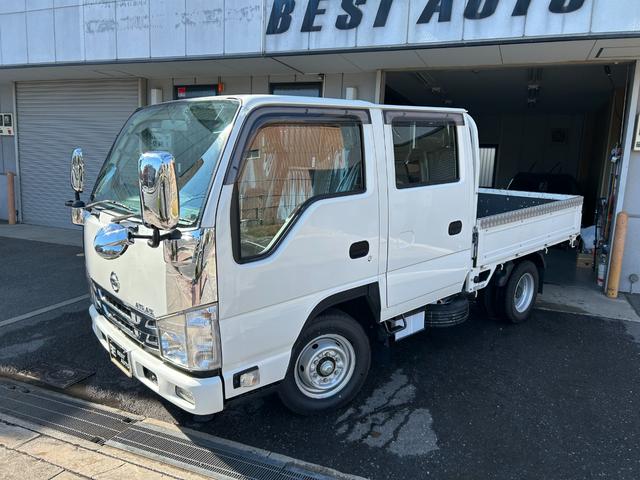 アトラストラック Ｗキャブスーパーロー　ナビ　ＤＴＶ　ＥＴＣ　ドライブレコーダー　メッキコーナーパネル　メッキミラーカバー　メッキグリル　アイドリングストップ機能　左右電動格納ミラー　キーレス　オートマ車（3枚目）