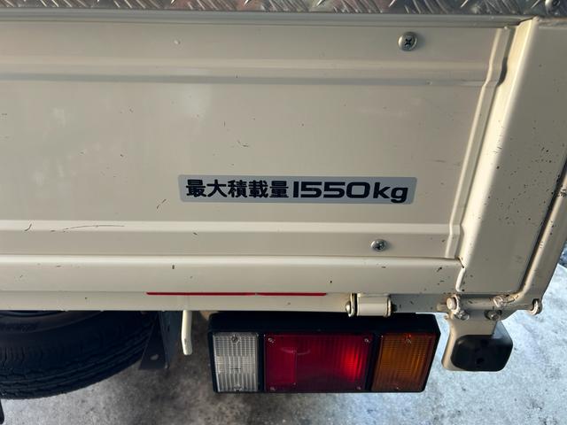 アトラストラック Ｗキャブスーパーロー　ナビ　ＤＴＶ　ＥＴＣ　ドライブレコーダー　メッキコーナーパネル　メッキミラーカバー　メッキグリル　アイドリングストップ機能　左右電動格納ミラー　キーレス　オートマ車（26枚目）