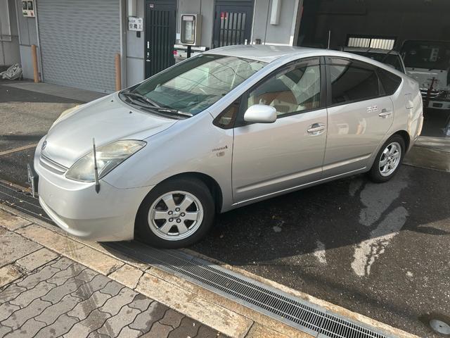 プリウス ＥＸ　キーレス　純正ＡＷ　オーディオレス　ＥＴＣ　リア左ドア開閉レバー　元タクシー（3枚目）