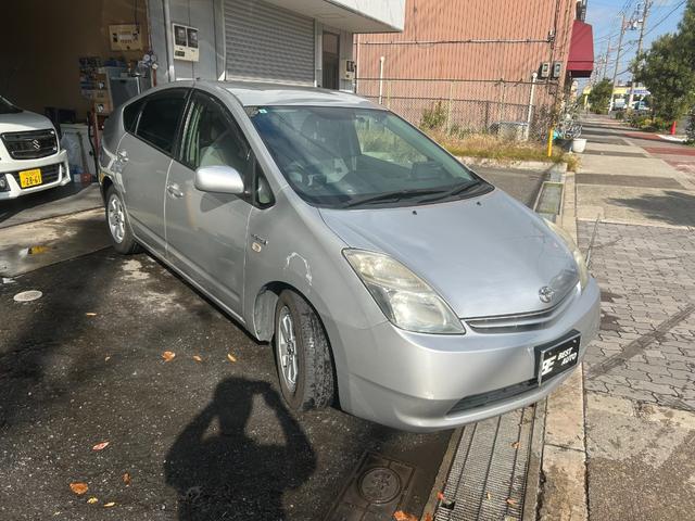 プリウス ＥＸ　キーレス　純正ＡＷ　オーディオレス　ＥＴＣ　リア左ドア開閉レバー　元タクシー（4枚目）